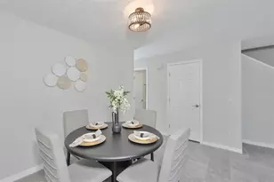 6412 Rockpointe Dr, Tampa, FL 33634 - Photo 8