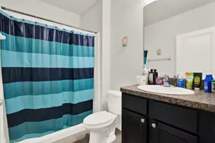 10219 Hawk Storm Ave, Tampa, FL 33610 - Photo 14