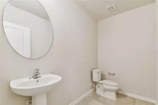 37417 Clinch Cir, Zephyrhills, FL 33540 - Photo 12