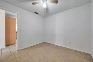 926 Lake Palms Dr, Largo, FL 33771 - Photo 14