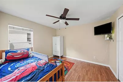 5214 Creekmore Lane, Tampa, FL 33624 - Photo 18