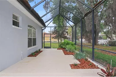2906 Sutton Oaks Court, Plant City, FL 33566 - Photo 18