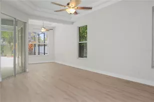 2906 Sutton Oaks Ct, Plant City, FL 33566 - Photo 8