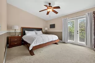 184 Valencia Cir, Saint Petersburg, FL 33716 - Photo 24