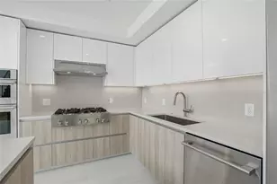 400 Central Ave, Saint Petersburg, FL 33701 - Photo 10