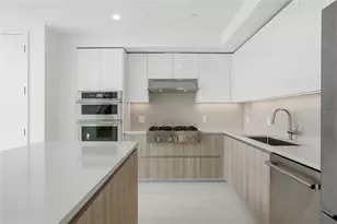 400 Central Ave, Saint Petersburg, FL 33701 - Photo 10