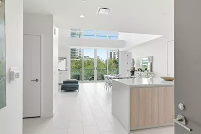 400 Central Avenue #303, Saint Petersburg, FL 33701 - Photo 4