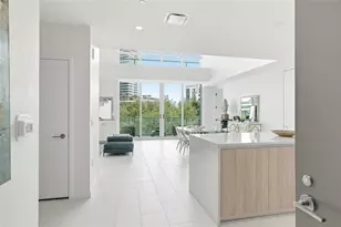 400 Central Ave, Saint Petersburg, FL 33701 - Photo 4