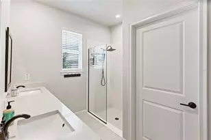 2456 Arbor Wind Dr, Lutz, FL 33558 - Photo 20