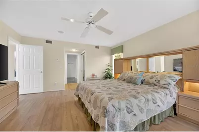 6107 Marbella Boulevard, Apollo Beach, FL 33572 - Photo 36