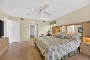 6107 Marbella Blvd, Apollo Beach, FL 33572 - Photo 36