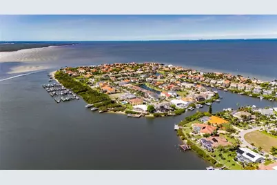 6107 Marbella Boulevard, Apollo Beach, FL 33572 - Photo 2