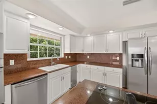 6107 Marbella Blvd, Apollo Beach, FL 33572 - Photo 24