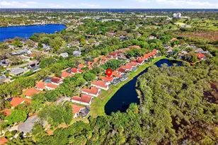 732 Lighthouse Dr, Tarpon Springs, FL 34689 - Photo 44