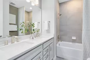 37821 Clinch Cir, Zephyrhills, FL 33540 - Photo 12