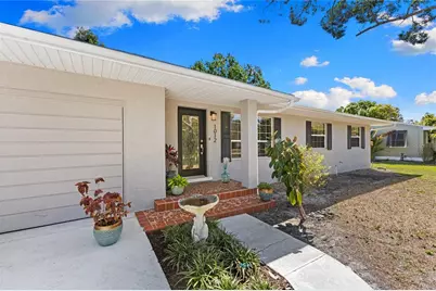 1012 Freemont Street S, Gulfport, FL 33707 - Photo 2