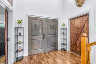 1165 Port Ct, Spring Hill, FL 34606 - Photo 6