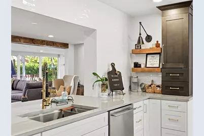 1029 Bal Harbour Drive, Apollo Beach, FL 33572 - Photo 14