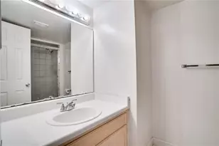 6315 Newtown Cir, Tampa, FL 33615 - Photo 22