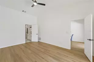 576 Channel Ct, Palm Harbor, FL 34684 - Photo 16