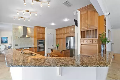 13548 Lake Magdalene Drive, Tampa, FL 33613 - Photo 12