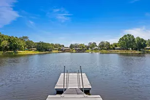 13548 Lake Magdalene Dr, Tampa, FL 33613 - Photo 1