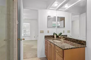 13548 Lake Magdalene Dr, Tampa, FL 33613 - Photo 26