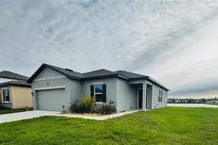 927 Kelly Fern Loop, Ruskin, FL 33570 - Photo 1