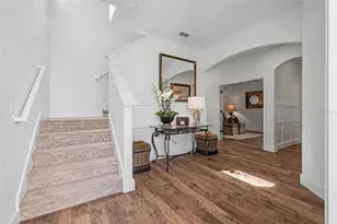 8165 Faire Frost Ln, Land O Lakes, FL 34637 - Photo 6