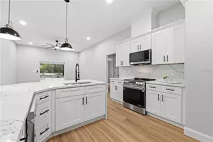 9342 Wheystone Dr, Webster, FL 33597 - Photo 10