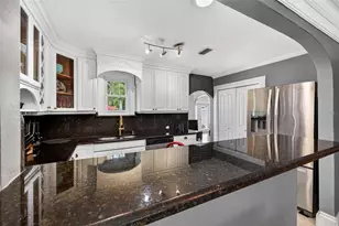 2445 6th Ave N, Saint Petersburg, FL 33713 - Photo 14