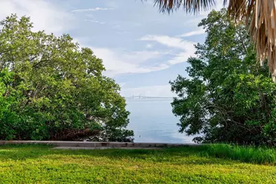 1835 Serpentine Drive S, Saint Petersburg, FL 33712 - Photo 70