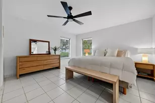 1835 Serpentine Dr S, Saint Petersburg, FL 33712 - Photo 26