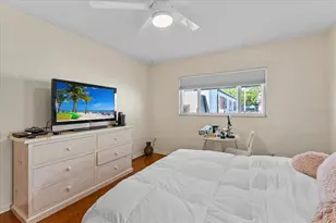 266 Sky Loch Dr W, Dunedin, FL 34698 - Photo 18