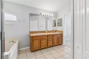 2909 Billingham Dr, Land O Lakes, FL 34639 - Photo 16