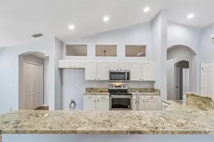 2909 Billingham Dr, Land O Lakes, FL 34639 - Photo 4