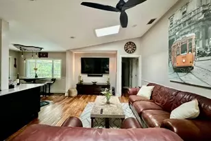 834 Hillside Dr, Palm Harbor, FL 34683 - Photo 4