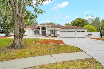 348 Florian Way, Spring Hill, FL 34609 - Photo 2