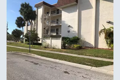 209 NE Lincoln Circle N #406, Saint Petersburg, FL 33702 - Photo 18