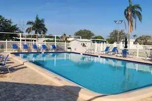 373 Majesty Dr, Clearwater, FL 33761 - Photo 4