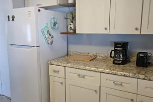 373 Majesty Dr, Clearwater, FL 33761 - Photo 6