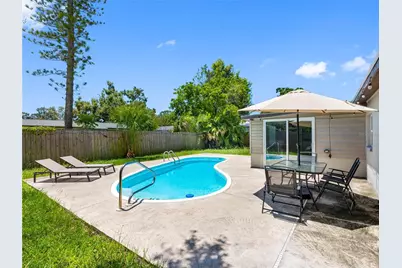 3834 14th Avenue SE, Largo, FL 33771 - Photo 2