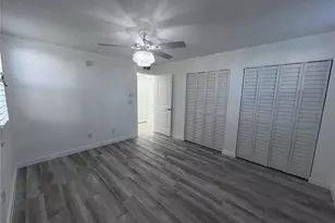 7625 Sun Island Dr S, South Pasadena, FL 33707 - Photo 16