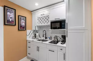 10407 N Woodmere Rd, Tampa, FL 33617 - Photo 44