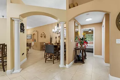 10407 N Woodmere Road, Tampa, FL 33617 - Photo 30