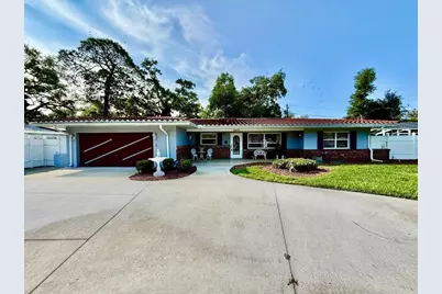 9970 54th Avenue N, Saint Petersburg, FL 33708 - Photo 2