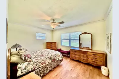 9970 54th Avenue N, Saint Petersburg, FL 33708 - Photo 28