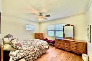 9970 54th Ave N, Saint Petersburg, FL 33708 - Photo 28