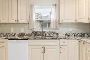 903 Cara Dr, Largo, FL 33771 - Photo 18