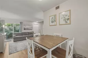 7912 Cedar Dr, Temple Terrace, FL 33637 - Photo 10